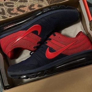 2017 nike air max Houston Texans edition comes with box. . Size 10